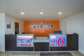 Motel 6-Madisonville, TX - Resepsjon