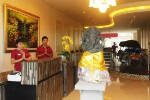 Losari Sunset Hotel - Reception