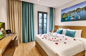 The Yen Residences Halong Hotel - Utsikt från rummet