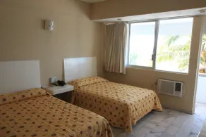 Hotel De Cima Beach Club - Room
