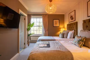 Prince of Burford - Room