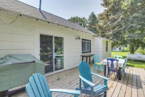 South Haven Farmhouse w/ Fire Pit, 4 Mi to Beach! - Interiör