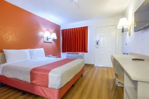 Motel 6-Phoenix, AZ - Airport - 24th Street - Room