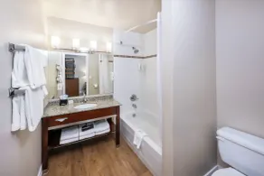 Quality Inn & Suites - Salle de bain