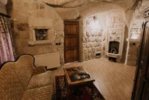 Holiday Cave Hotel - Room