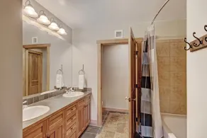 2301 Red Hawk Lodge - Badrum