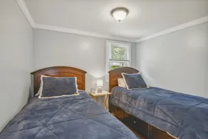 5-Acre Brantingham Property w/ Porch & Grill! - Interiör