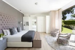 The Clarendon - Fresnaye - Room