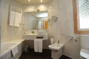 Hotel Spa Congreso - Room