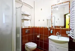 Usługi Hotelowe 17 Zwiedzanie Muzeum Kresów Gratis - Salle de bain