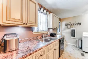 Gray Vacation Rental w/ Deck + Pond Access! - Interior