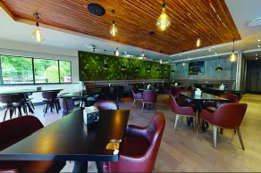 Village Hotel Leeds North - Restaurant