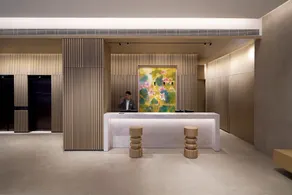 Stage Well Hotel - Recepcja