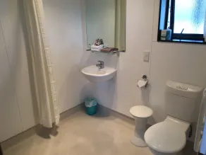 Alpine Glacier Motel - Baño