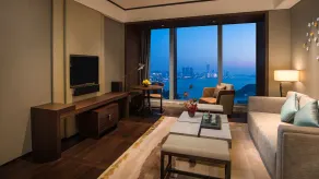 HUALUXE Xiamen Haicang Habour View - Room
