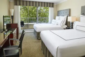 Granville Island Hotel - Chambre