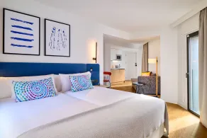 Apartamentos Luna Suites Granada - Zimmer