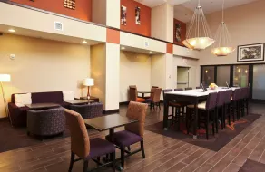 Hampton Inn & Suites by Hilton Fargo Medical Center - Reception
