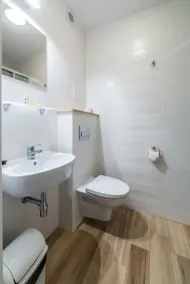 Hotel Wodnik - Bathroom