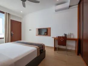Kaani Beach Hotel - Zimmer