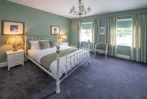 The French Partridge, - Room