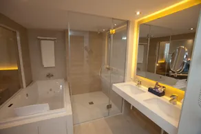 M.A. Hotel Sevilla Congresos - Salle de bain