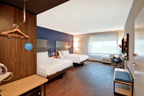 TRU by Hilton Denver - Room