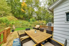 1 Mi to Dtwn Binghamton: Pet-friendly Home w/ Deck - Interior