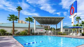 Studio 6 Suites Las Vegas, NV - Tropicana - Pool