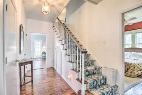 Family-Friendly Savannah Vacation Rental w/ Decks! - Interiör