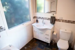 Vivere Retreat - Bathroom