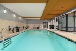 Courtyard by Marriott Portland Downtown/Waterfront - Piscine