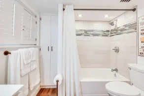 Family Home w/ Hot Tub: 1/2 Mi to Lake Milton - Interiør