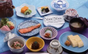 Hitomaru Kadan - Repas de petit déjeuner