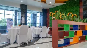Lombok Vaganza Hotel - Restaurante