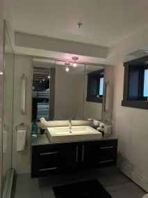 Smith's Irish Pub & Accomodation - Bathroom