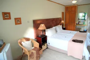 Sandra's Guest House - Room