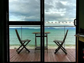 Swansea Beach Chalets - Ausblick vom Zimmer