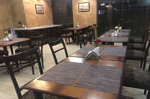 Hotel Mumbai House Andheri East, Mumbai - Restaurant