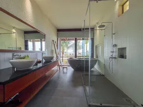 Coco Island Retreat Phu Quoc - Bathroom