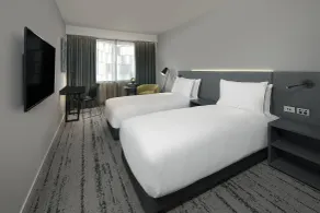Courtyard by Marriott Brisbane South Bank - Room