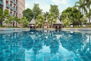 Resorts World Sentosa - Hotel Ora - Pool