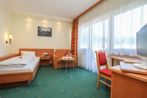 Hotel Tiroler Adler - bed and breakfast - Chambre
