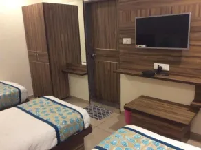 HOTEL RK PALACE - Quarto
