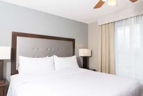 Homewood Suites by Hilton Bloomington - Chambre