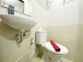 Chic And Cozy Studio Apartment At Transpark Juanda Bekasi - Badeværelse