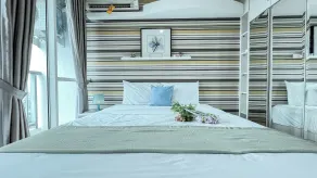 Neat Studio Room At Tifolia Apartment - Rum