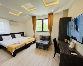 Side One Design Hotel Garni - Room
