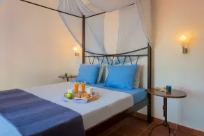 CRISTELIA SEAFRONT & POOL VILLA - Rom