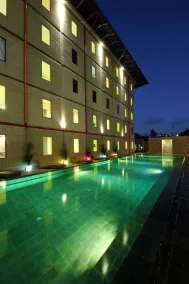 POP! Hotel Kuta Beach - Pool